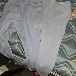 Size L nike sweats unc blue