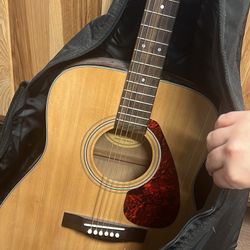 Yamaha F325 Acoustic Guitar 