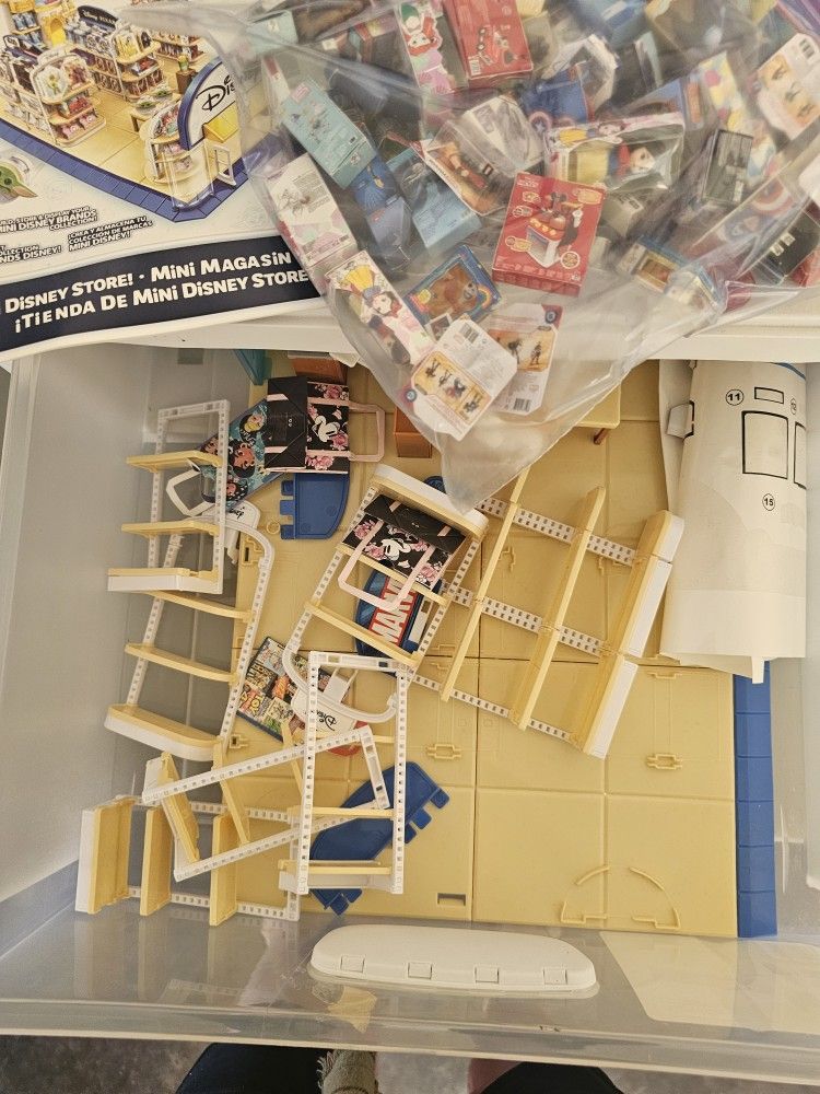 Mini Disney STORE