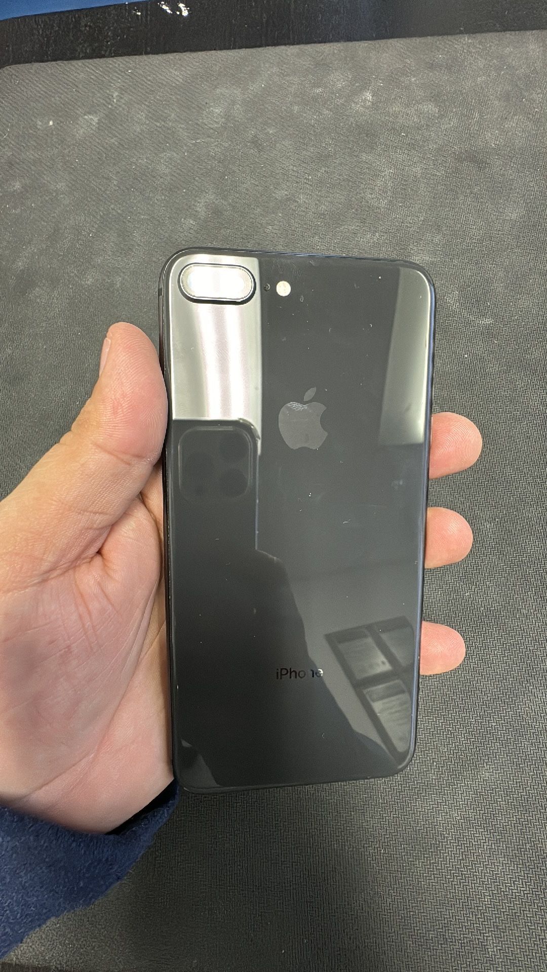 Apple iPhone 8 Plus 64GB (T-Mobile ) Unlocked