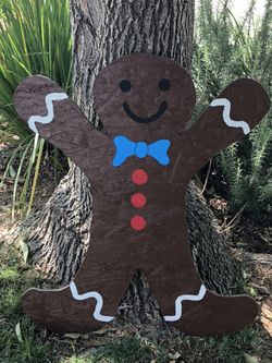 Gingerbread Man Yard Decoration!
