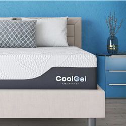 Cool Gel Ultimate Memory Foam Mattress – Like New