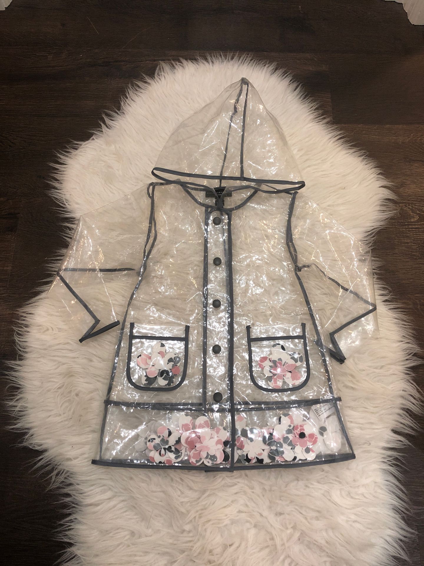 Victoria Beckham raincoat 4t