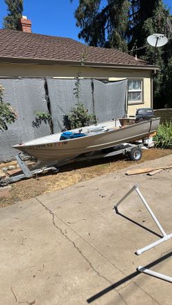 12’ Gregor welded fish boat.