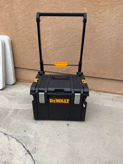 Dewalt pack out rolling box asking $110