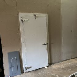 Cold Storage Room / Hydroponics Grow Room 