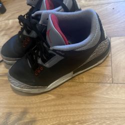 Size 7Y Jordan 3