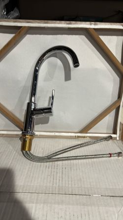 Bathroom sink faucet