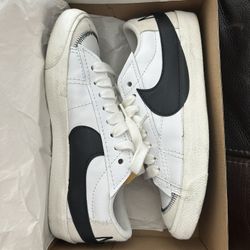 Nike Blazer Low