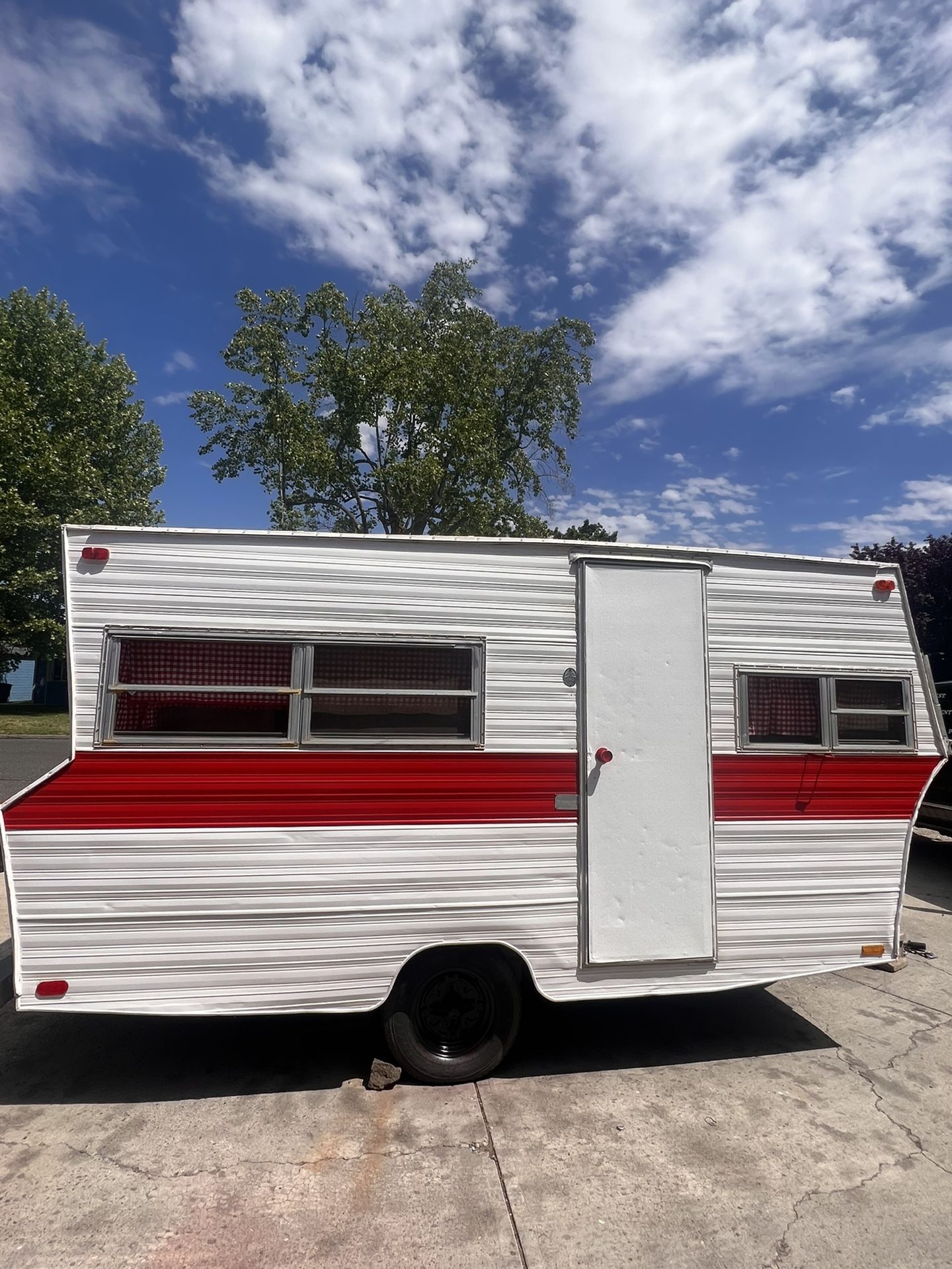 1972 aristocrat 16ft Classic! $5300 for Sale in Yakima, WA - OfferUp