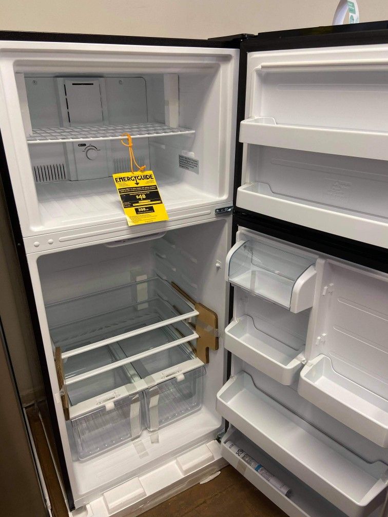 CONSERVATOR Top Freezer Refrigerator!!!