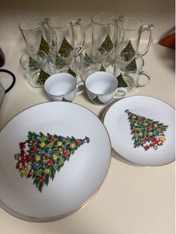 Jamestown china 17 pieces