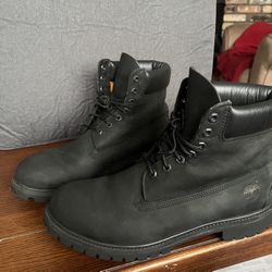 Black Timberlands 