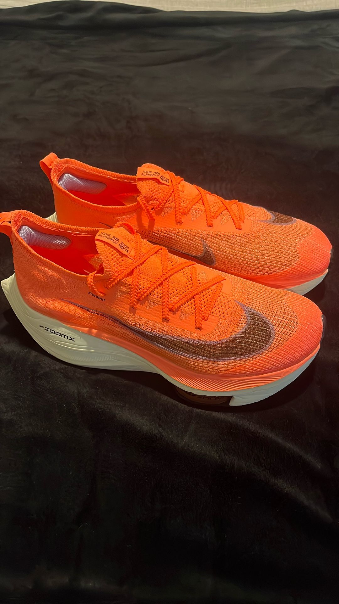 NIKE AIR ZOOM ALPHAFLY NEXT%