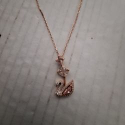 Swan Neclace