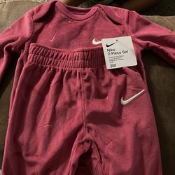 2 piece Nike baby set
