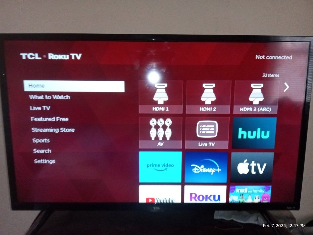 32" Roku TV TCL If Ur Not Interested Please Don't Bother Me Thanks If It's Posted It's Available 