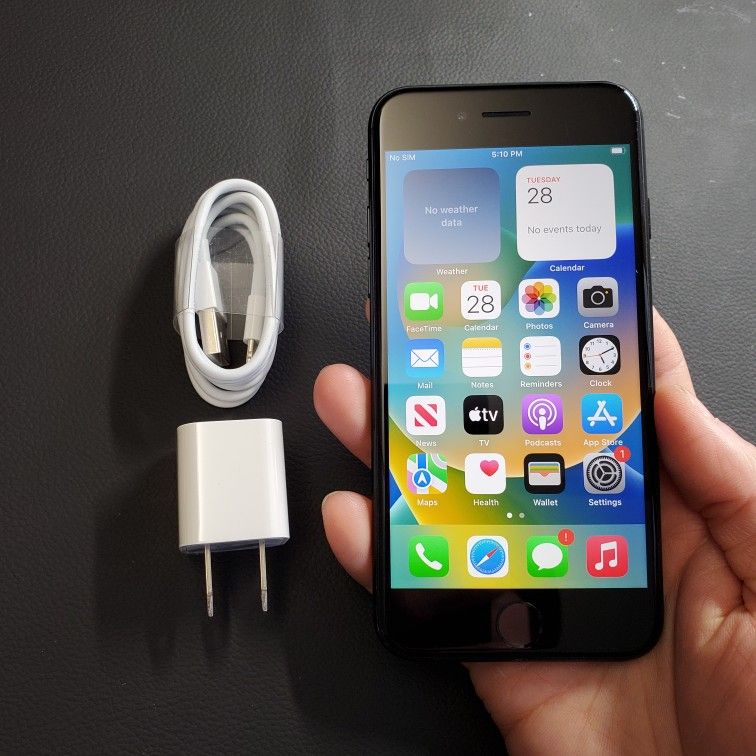 iPhone SE 2022 (3rd Gen) UNLOCKED Like New