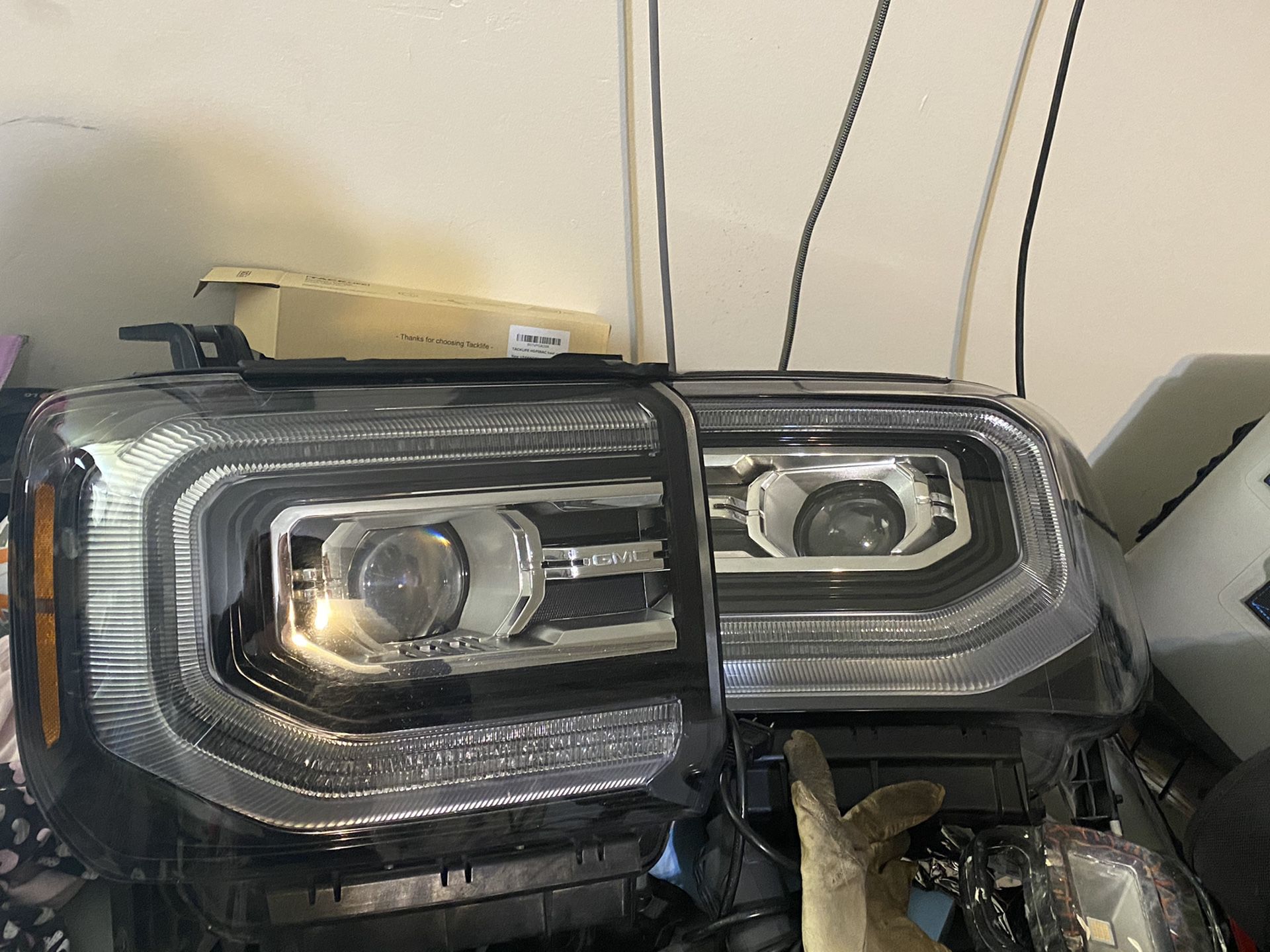 2017 GMC Sierra Denali headlights