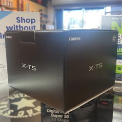 Fujifilm X-T5 Digital Camera 