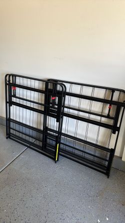 Amazon Basics King Bed Frame