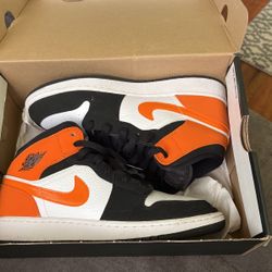 Jordan 1 Mid Shattered Backboard