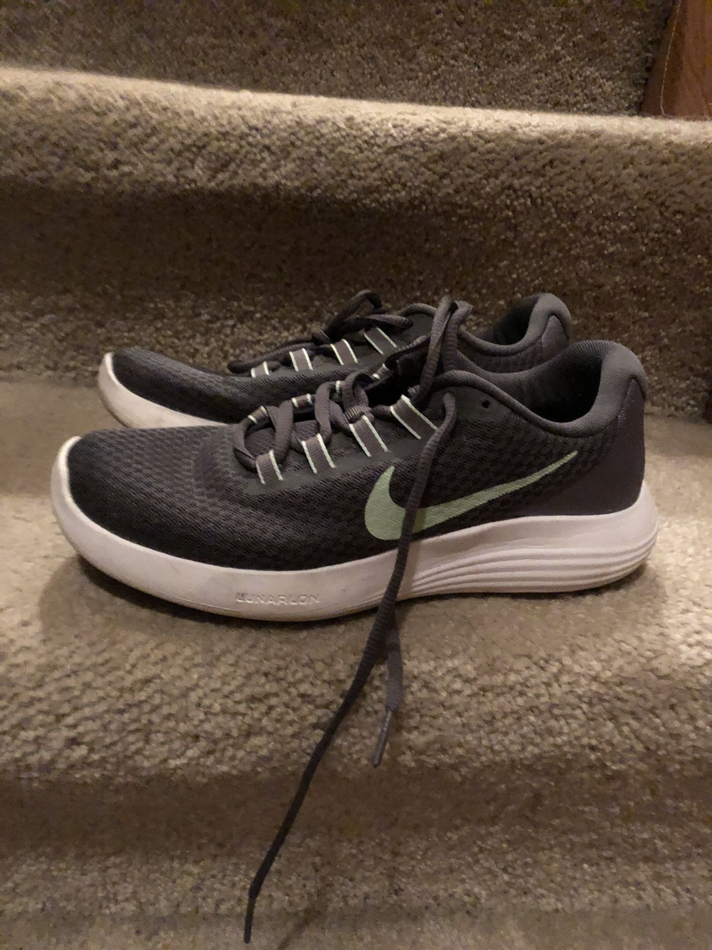 Nike gym shoes