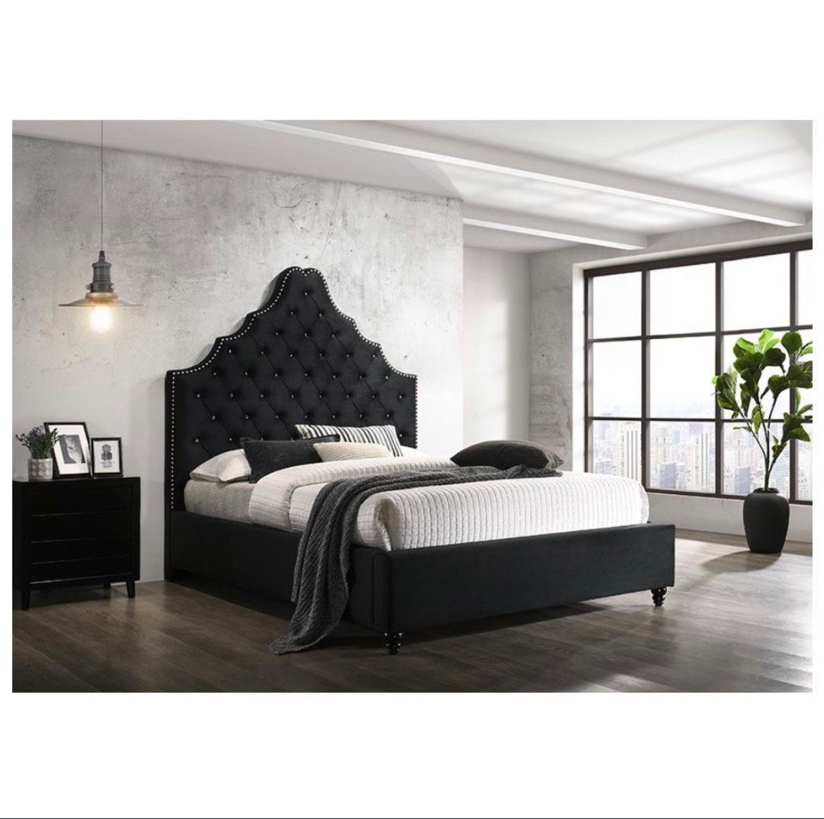 Brand New  Aladdin Platform Bed In -BLACK