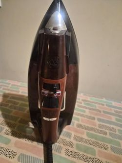 Sunbeam iron with lights