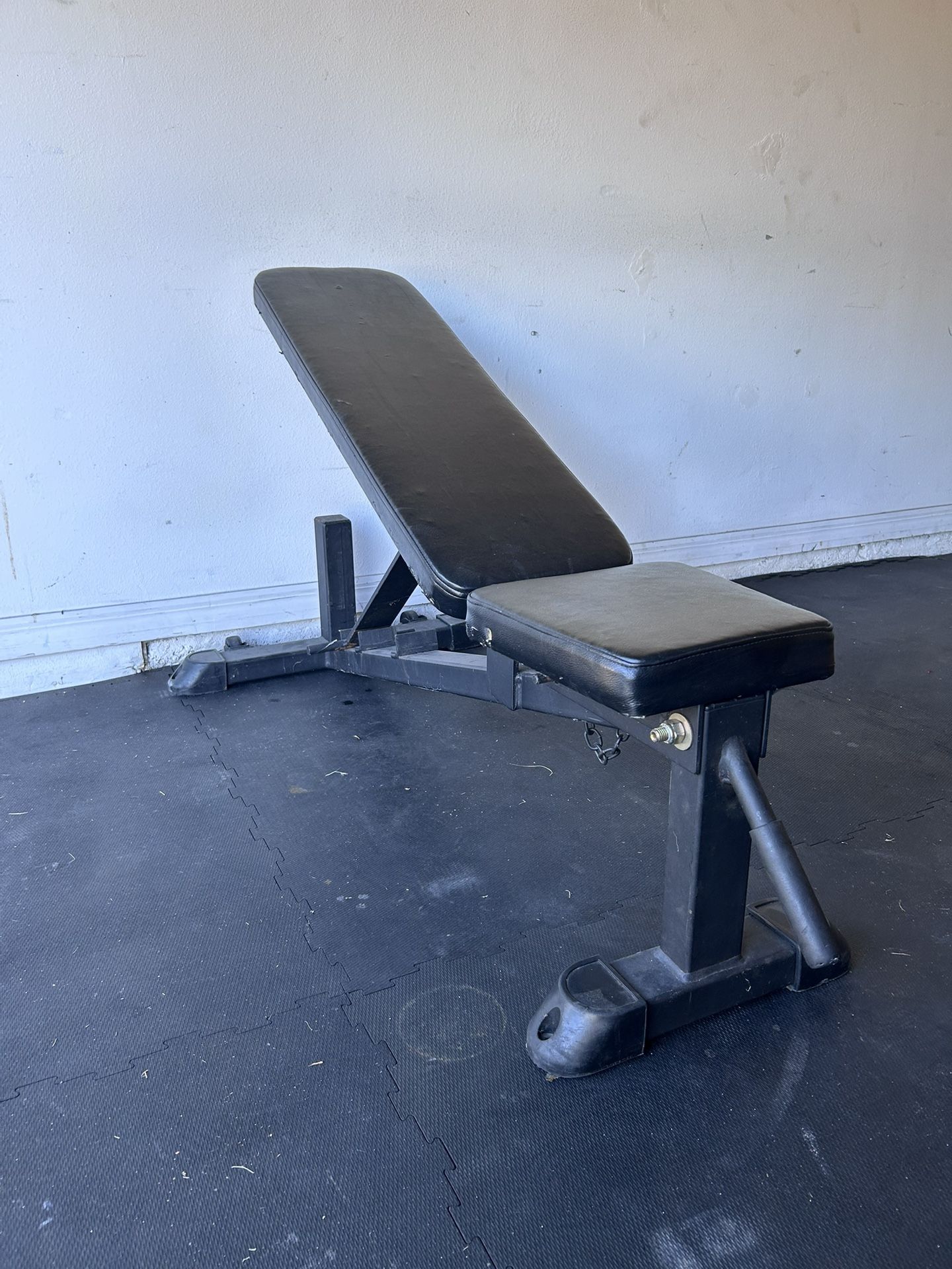 Heavy Duty Weight Bench