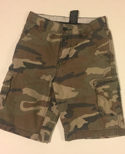 Boys faded glory camo shorts size 10