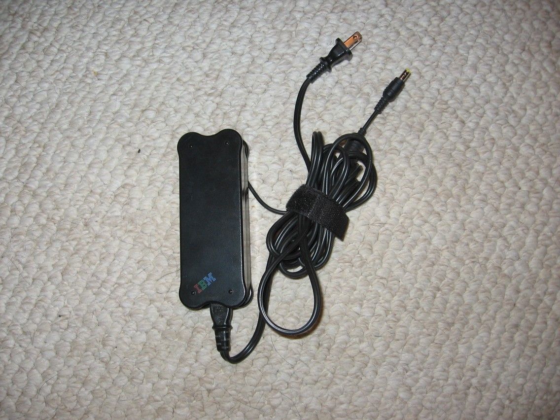 IBM ThinkPad Laptop AC Power Adapter / Charger - Genuine IBM - 02K6657 02K6669 16V 4.5A