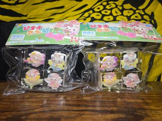 Hello Kitty Mini Cube Squishy