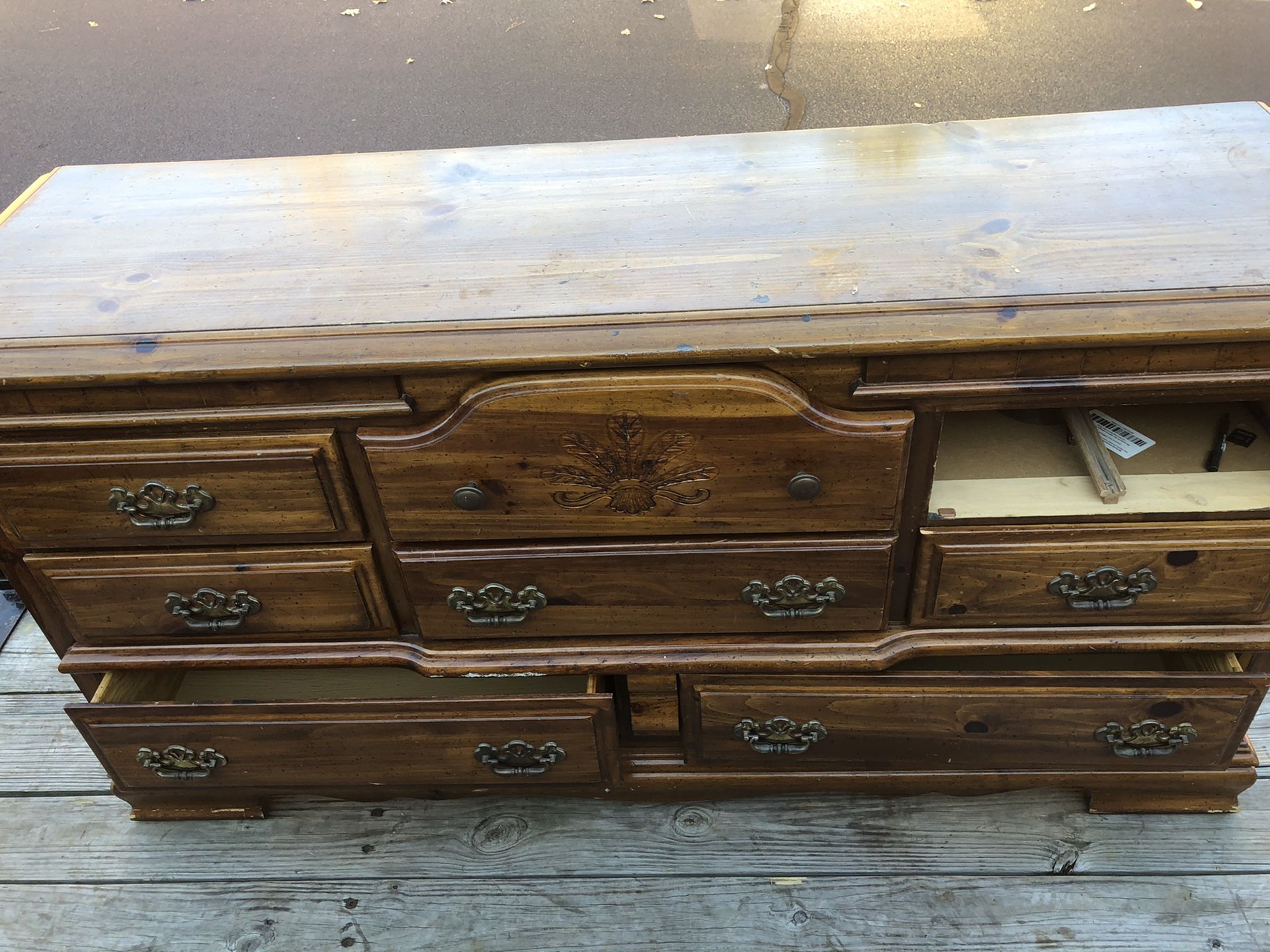 Dresser