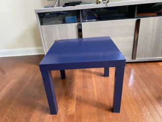 Small square table 5$