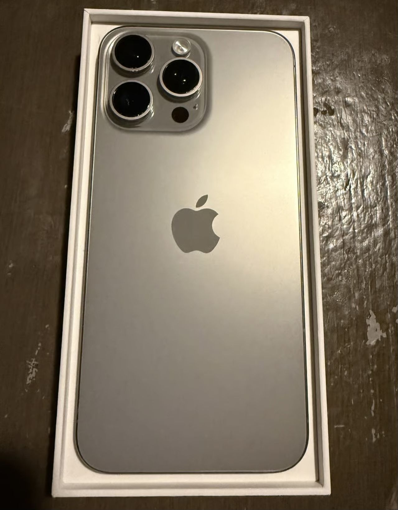 Unlocked Apple iPhone 15 Pro Max 256GB Capacity..