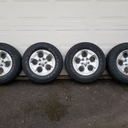Jeep wheels and tires (2015 wrangler unlimited)