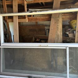 6’ X 8’ Milgard Patio Door. Sound Deadening Glass With Screen.  Works Great. 