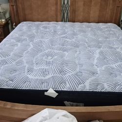 King size mattress set