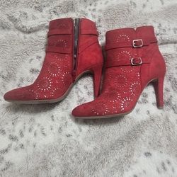 Women's Boots Size 71/2