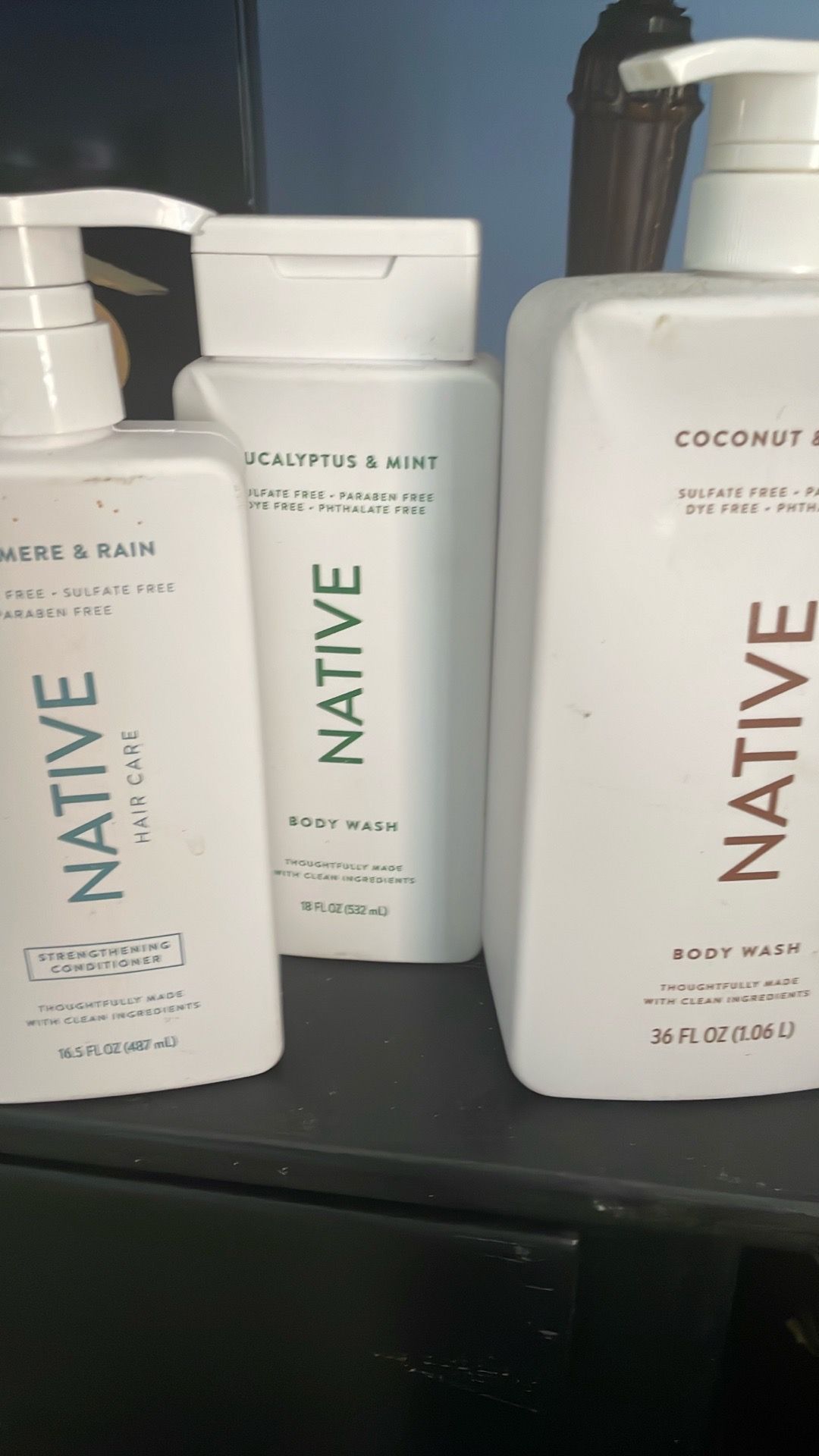 Shampoo, conditioner, razors, and many other different items