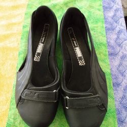 PUMA SHOES WOMEN SIZE 7