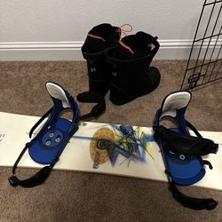 Burton Motion (165cm) with Snowboard Boots Size (11US Men)