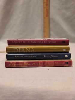 Andrew's And McMeel Publishing VTG 1990's Hardcover Miniature Books, Lot Of 4