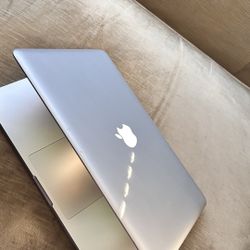 Apple MacBook Pro 13” Intel I5 Processor 8GB RAM 256GB SSD macOS Sequoia $140