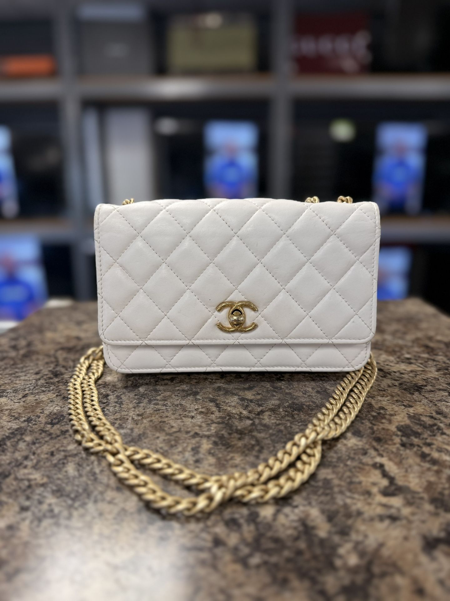 Chanel White Quilted Crossbody AUTHENTIC
