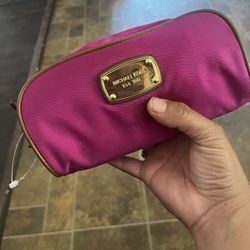 Micheal Kors Makeup Bag $10