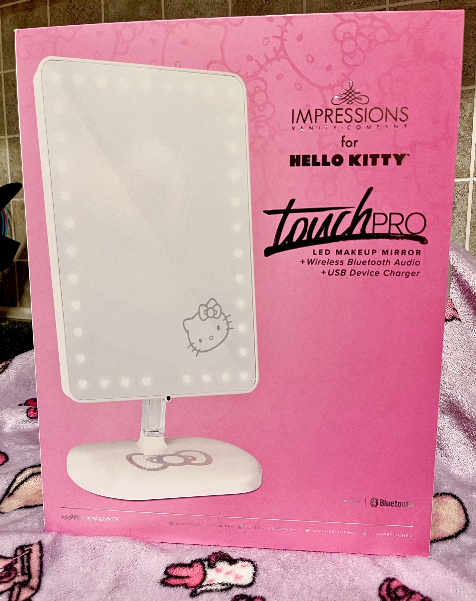 Plush Portable Mirror Hello Kitty for Sale in Los Angeles, CA - OfferUp