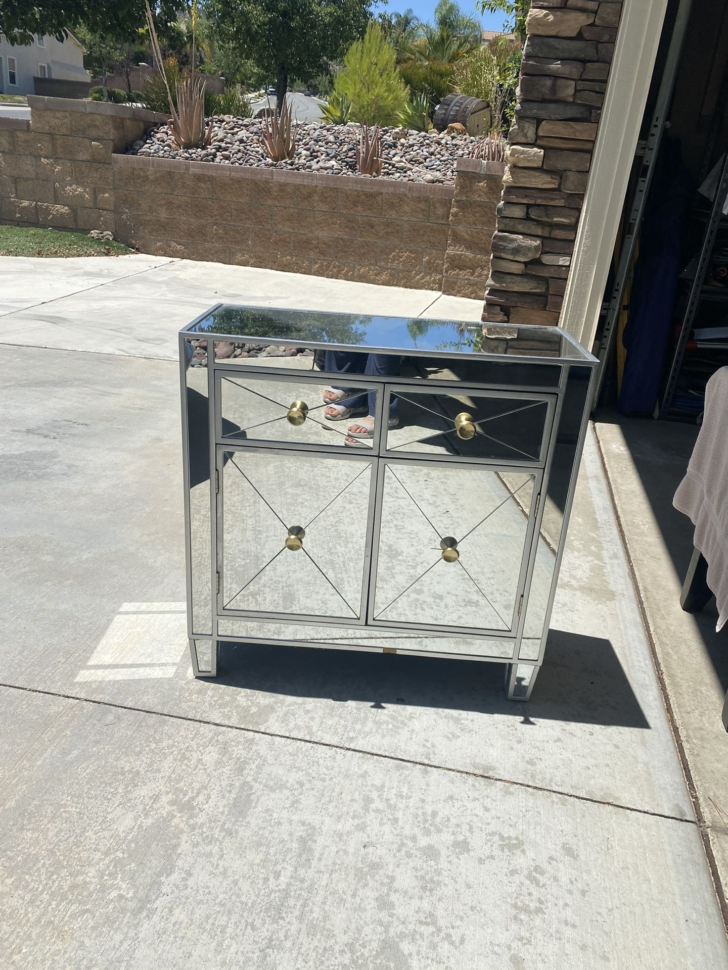 Mirror Dresser With Drawers In Cabinet