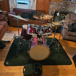 DW Drum Set